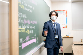 スライドイメージ（２） 京葉学院　津田沼校