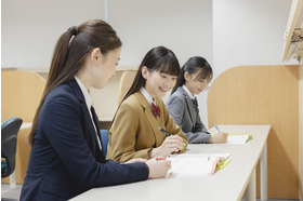 スライドイメージ（５） 京進の個別指導 スクール・