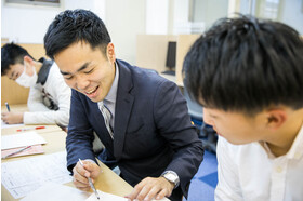 スライドイメージ（２） 個別指導まなびプラス・加古