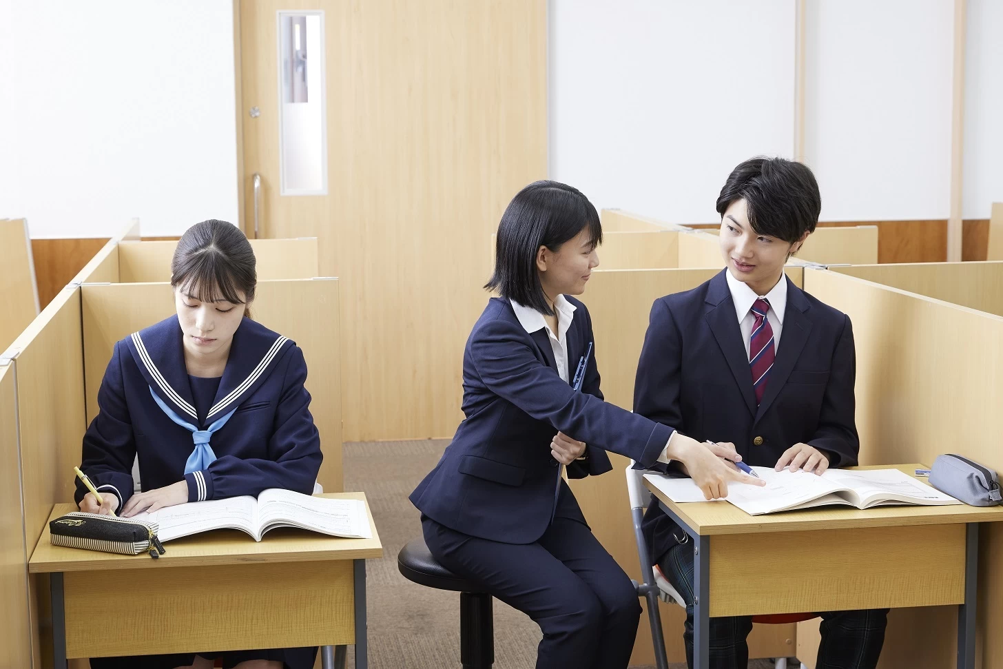 スライドイメージ（２） 城南コベッツ 学芸大学駅前