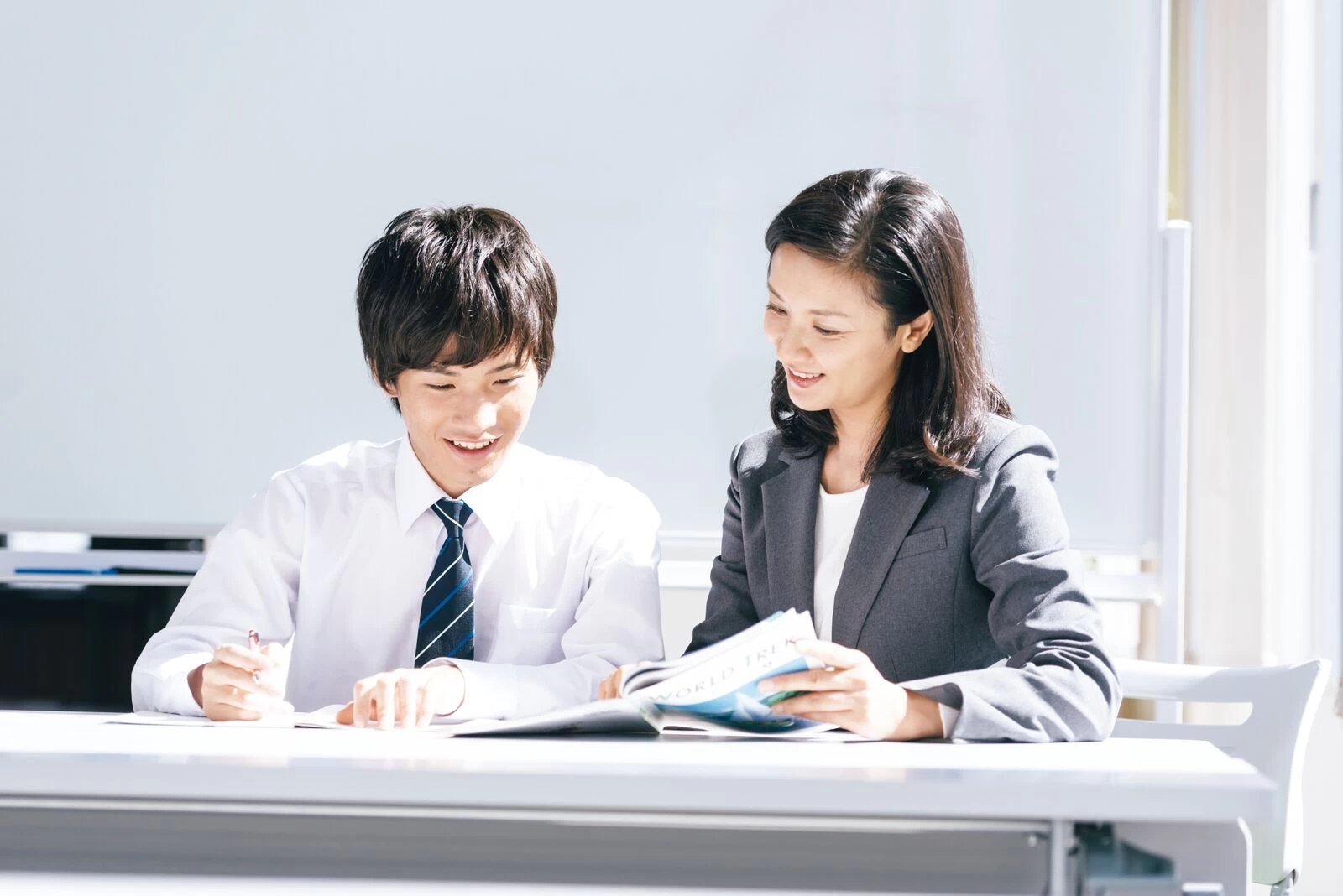 スライドイメージ（１） 千葉県八千代市 学校内学習