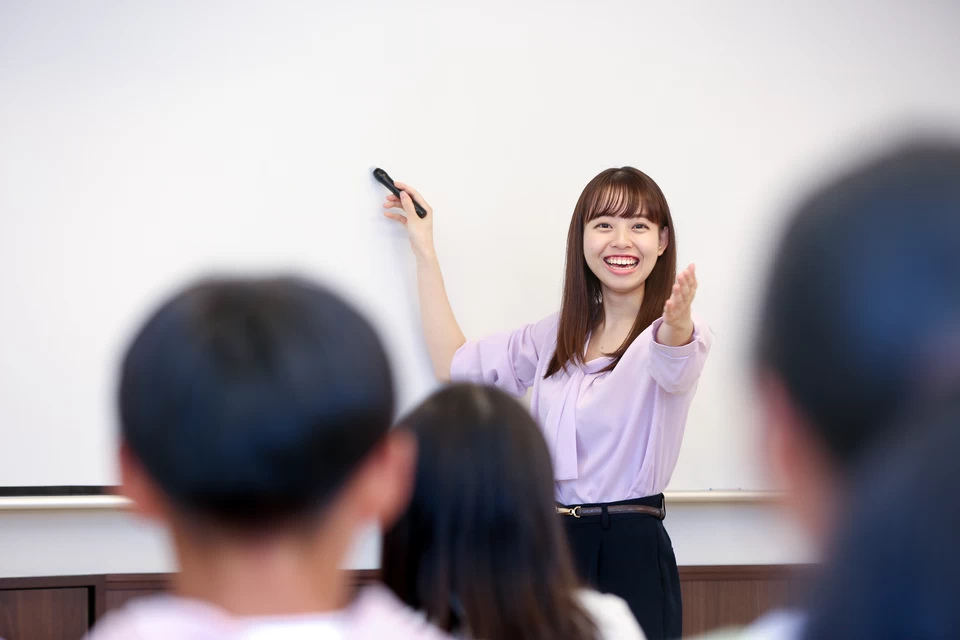 スライドイメージ（１） 佐鳴予備校 根上り松校 (